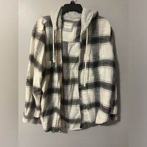 American Eagle Women’s Black and White Hooded Flannel SIZE M